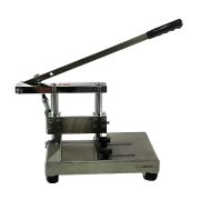 ГИЛЬОТИНА ДЛЯ МЯСА И КОСТЕЙ HURAKAN HKN-MBG03