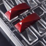 Форма д/шок. "Slope" 60х20 h17мм, 20 ячеек, 11гр. п/к 21MA1065